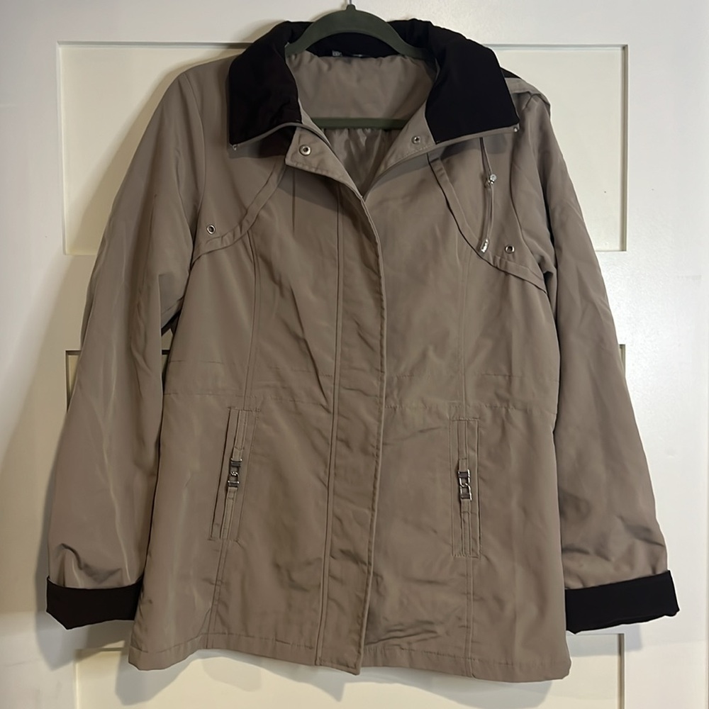 George Women’s Jacket with detachable hood Size Medium